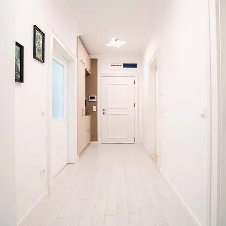 Grand Karavel Center Lux * Βάρνα