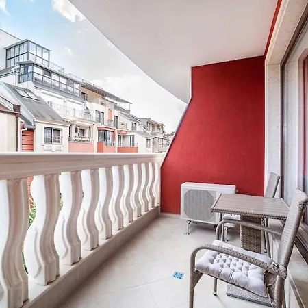 Grand Karavel Center Lux Διαμέρισμα