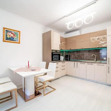 Grand Karavel Center Lux Apartament Warna