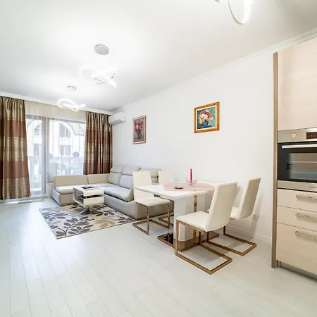 Grand Karavel Center Lux Apartament